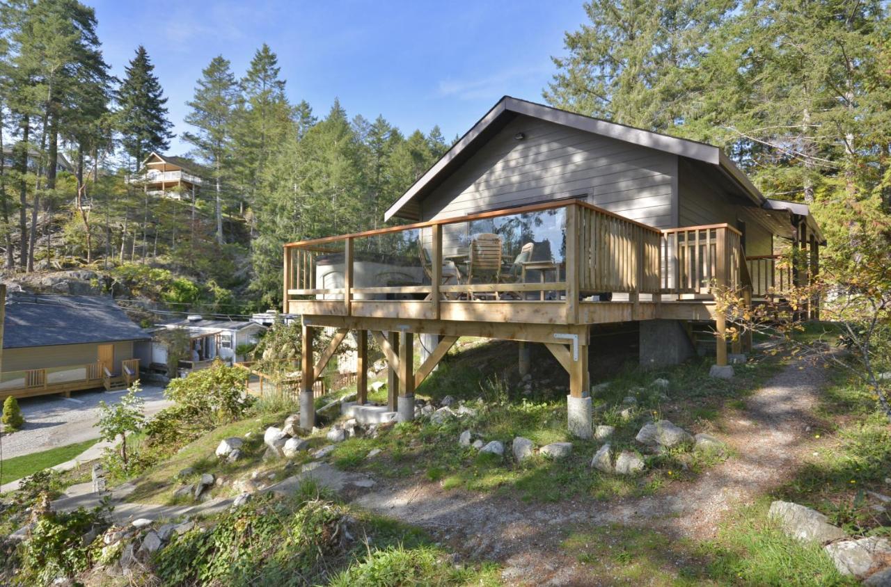 Pender Harbour Resort & Marina Garden Bay エクステリア 写真