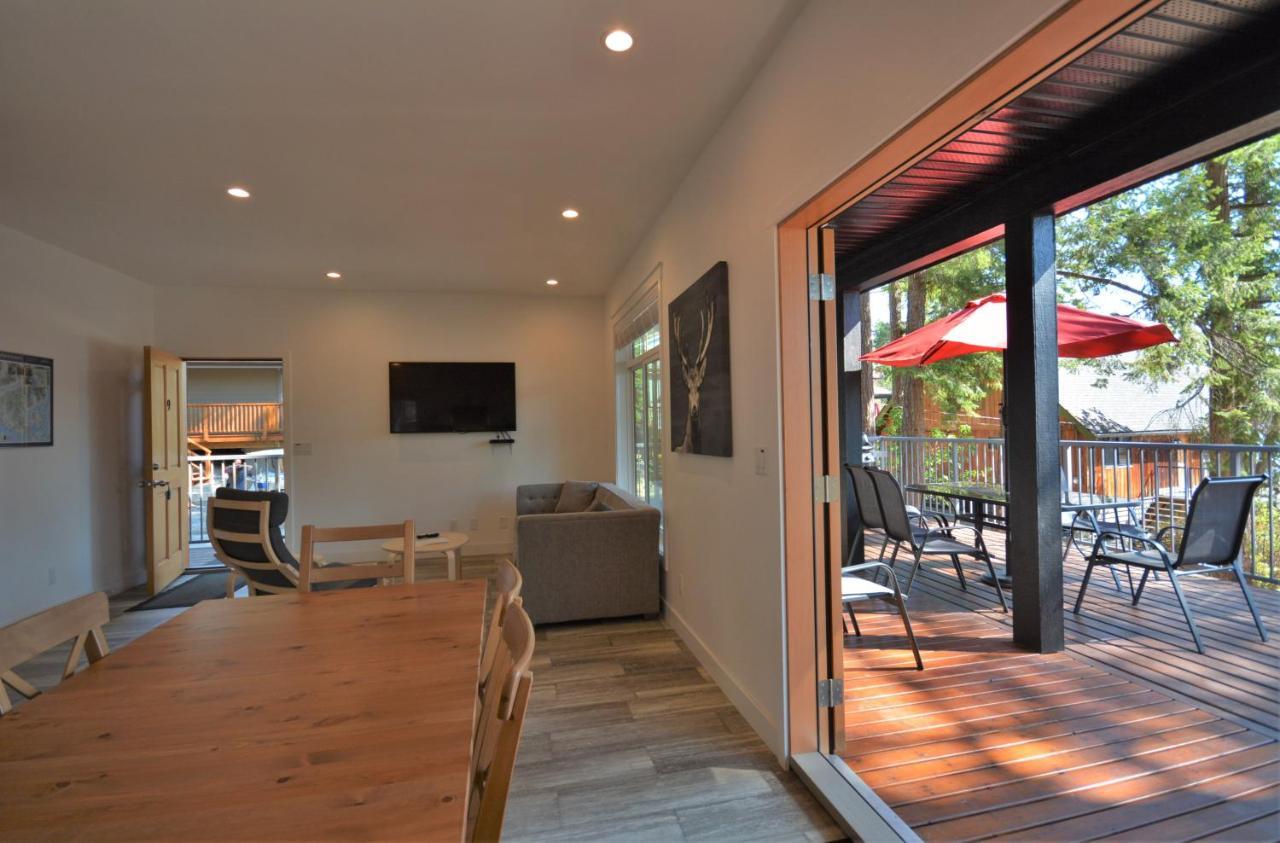 Pender Harbour Resort & Marina Garden Bay エクステリア 写真