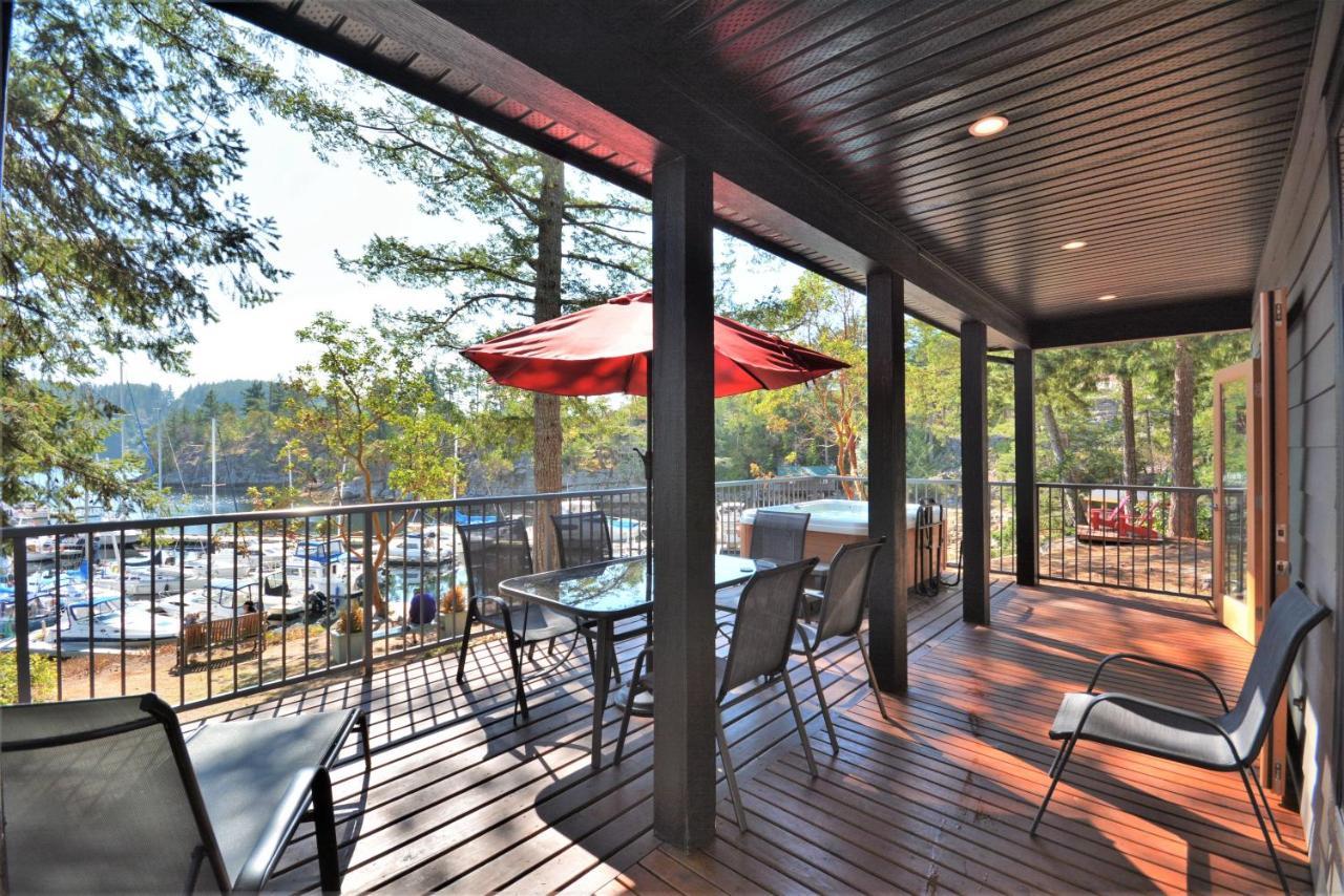 Pender Harbour Resort & Marina Garden Bay エクステリア 写真