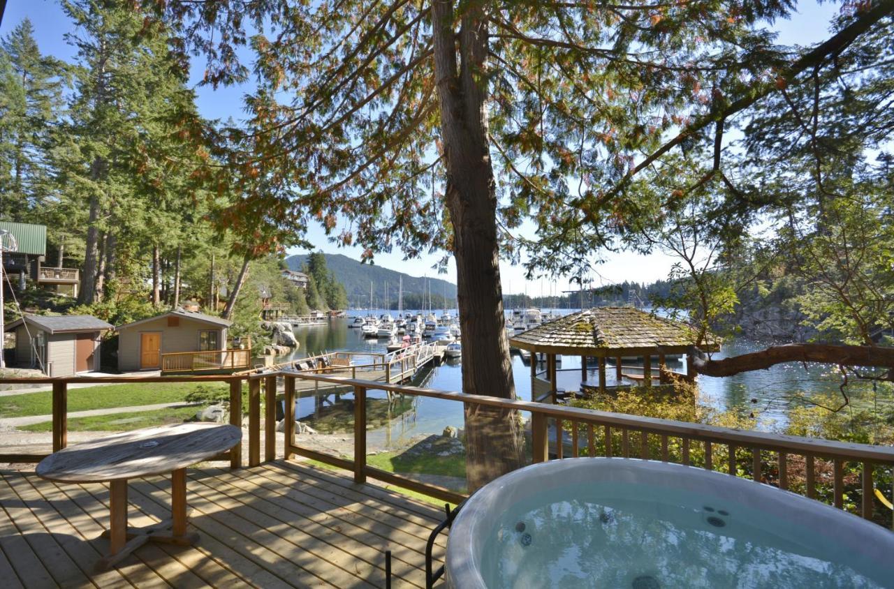 Pender Harbour Resort & Marina Garden Bay エクステリア 写真